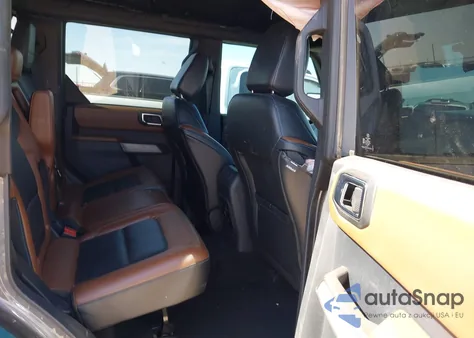 2021 Ford Bronco Outer Banks z USA, uszkodzony, nr VIN 1FMDE5BH0MLA88762